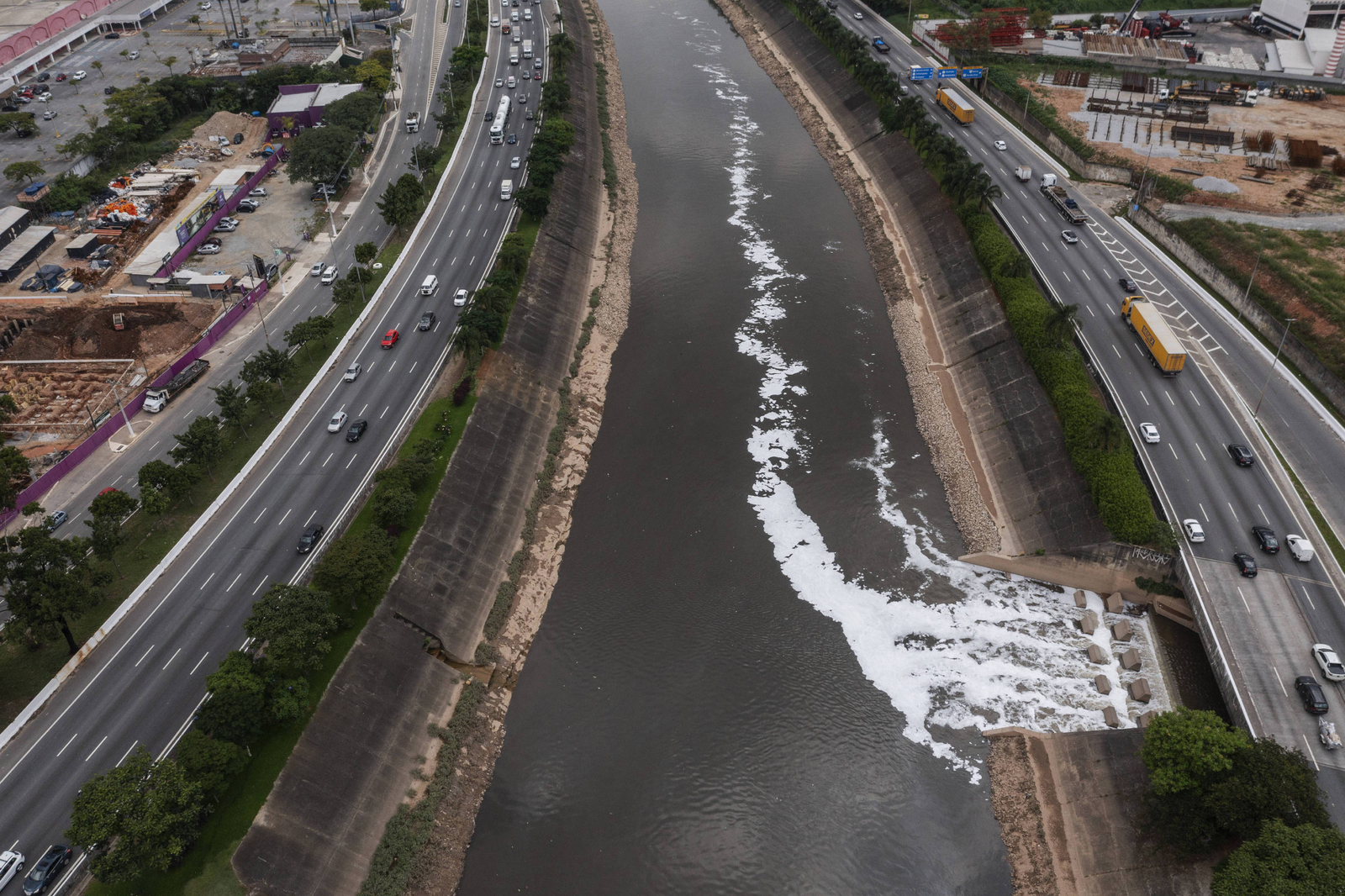 Situação/Rio Tietê Estudo mostra que mancha de poluição no Tietê ...