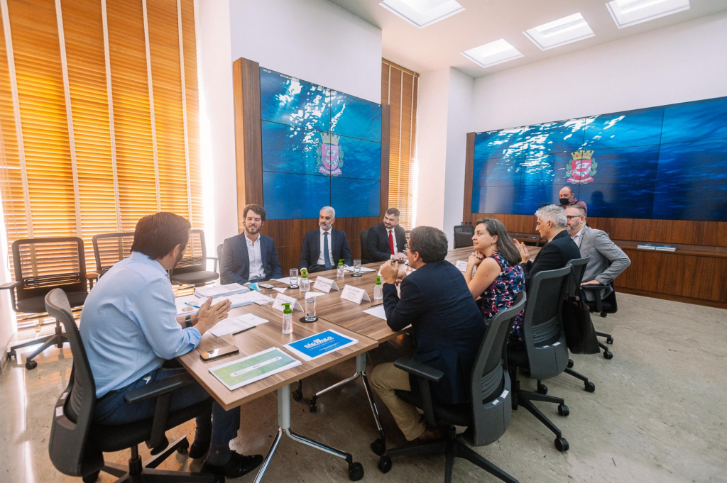 Ricardo Nunes concede entrevistas à Gazeta de São Paulo e à Rádio Feliz ...